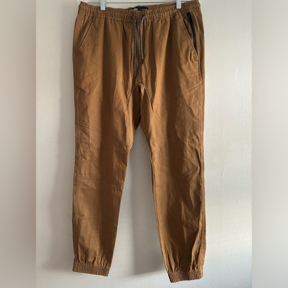 Brooklyn Cloth Man’s Khaki Joggers